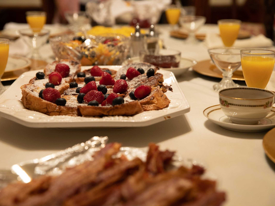 Adair Manor Bed and Breakfast主图