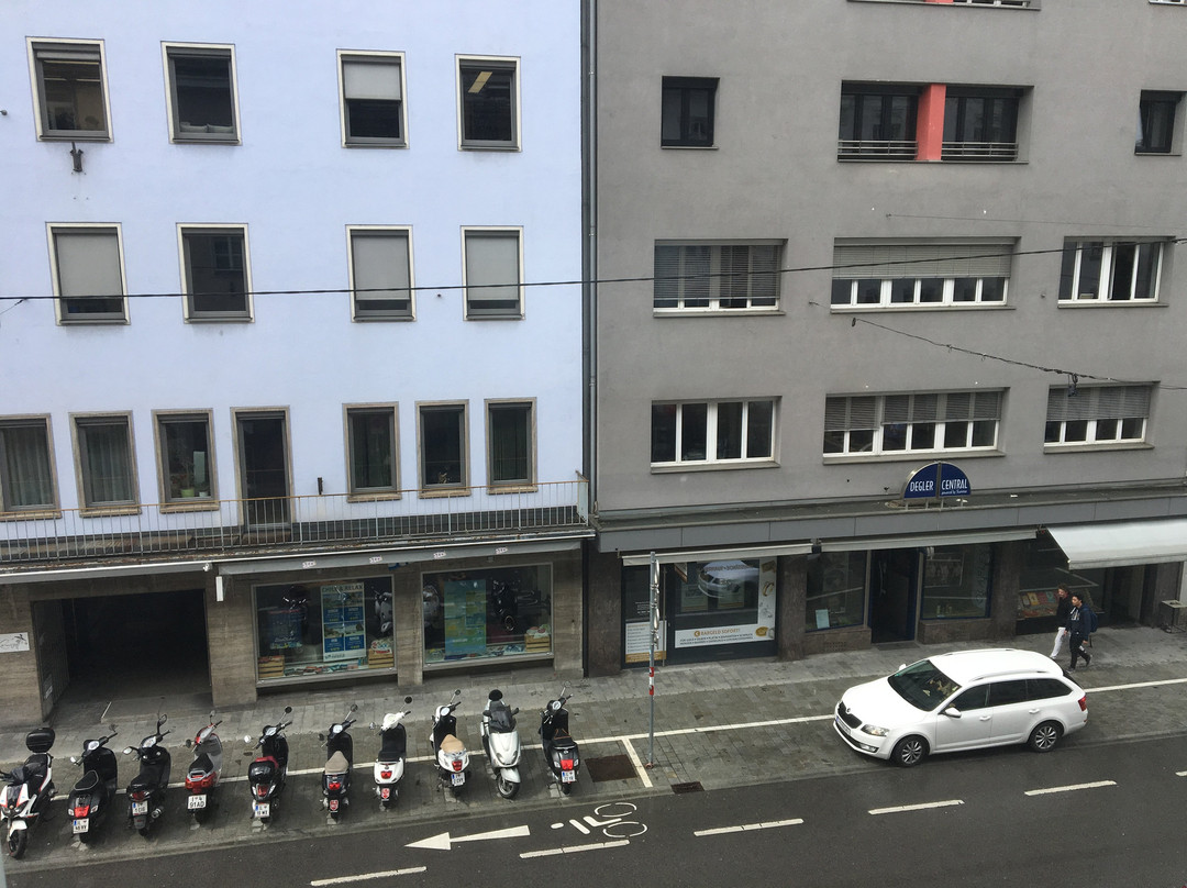 扎克酒店主图