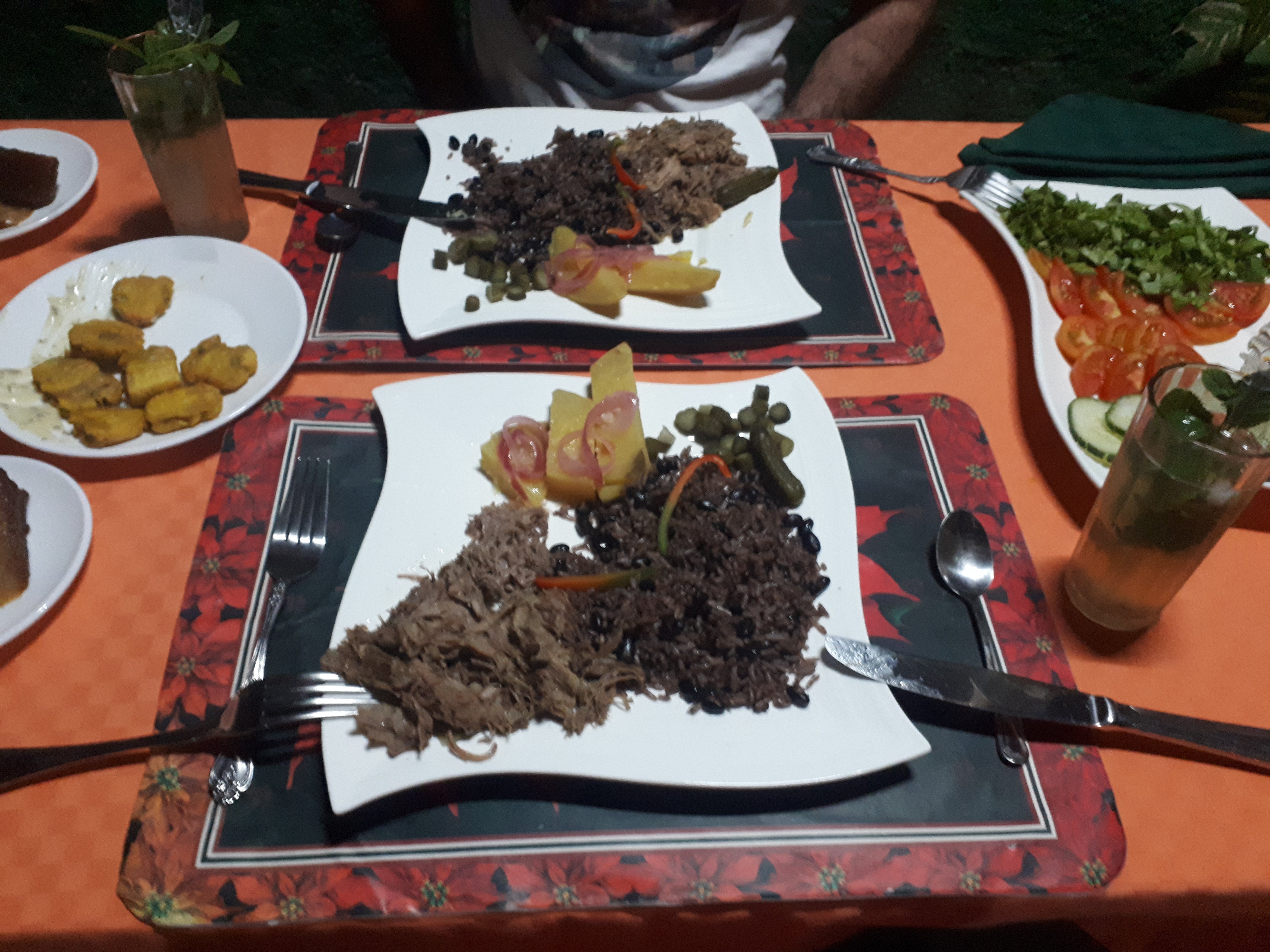 Casa Isis BOCA DE CAMARIOCA-餐饮