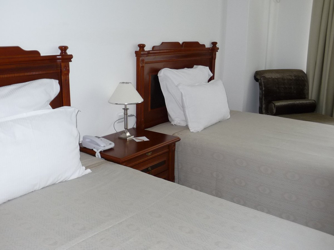 The Cliff Beach主图