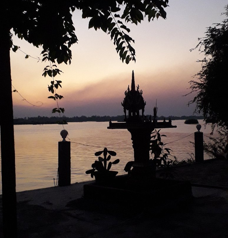 Souksan Suset Bungalows主图