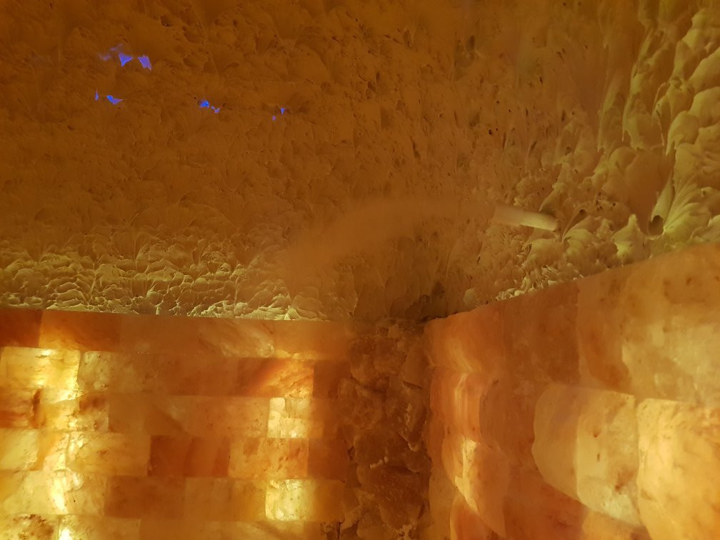 Himalaya Salt Cave-Middleton Cheney必去景点