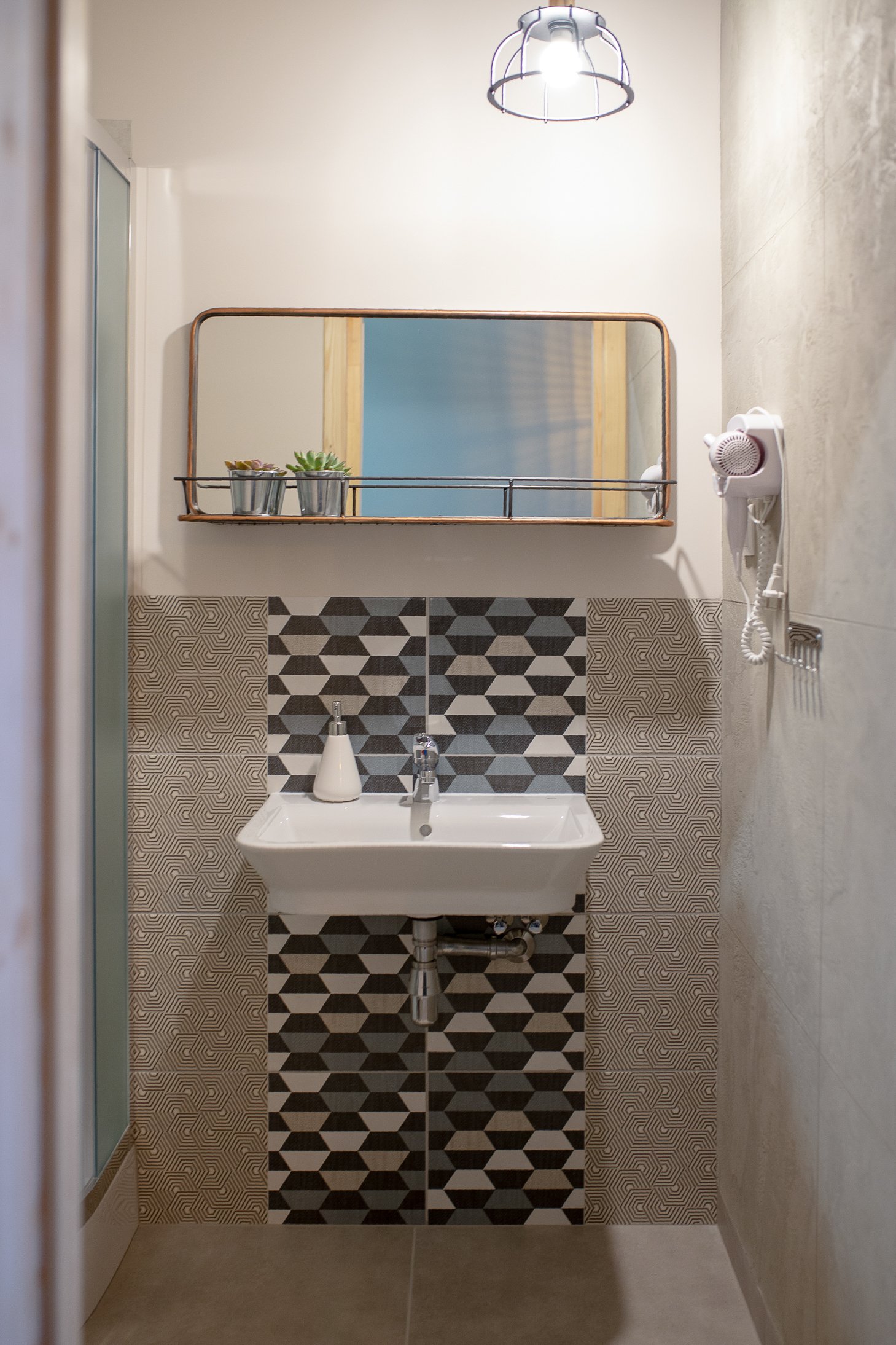 Sirvis Apartments-官方