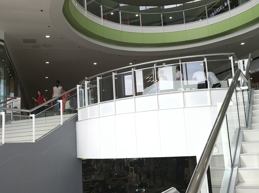 SM City Dasmariñas-达斯马里尼亚斯市必去景点