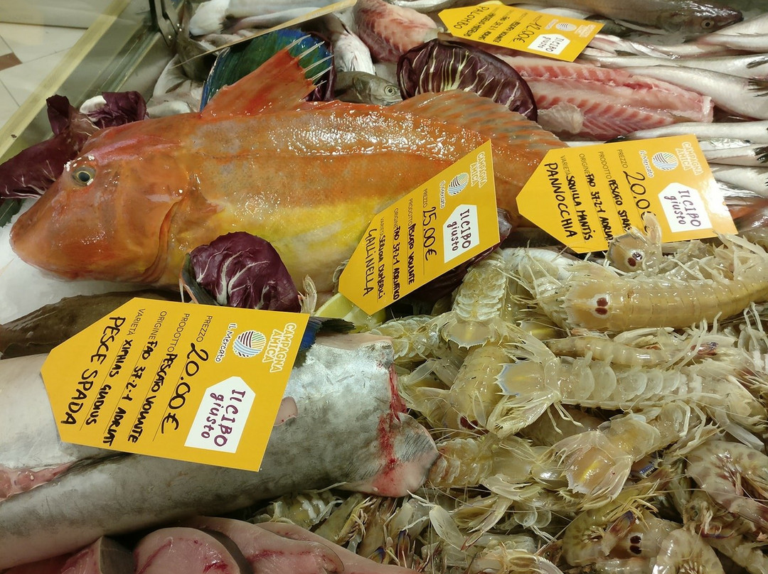 Mercato Campagna Amica-泰拉莫必去景点