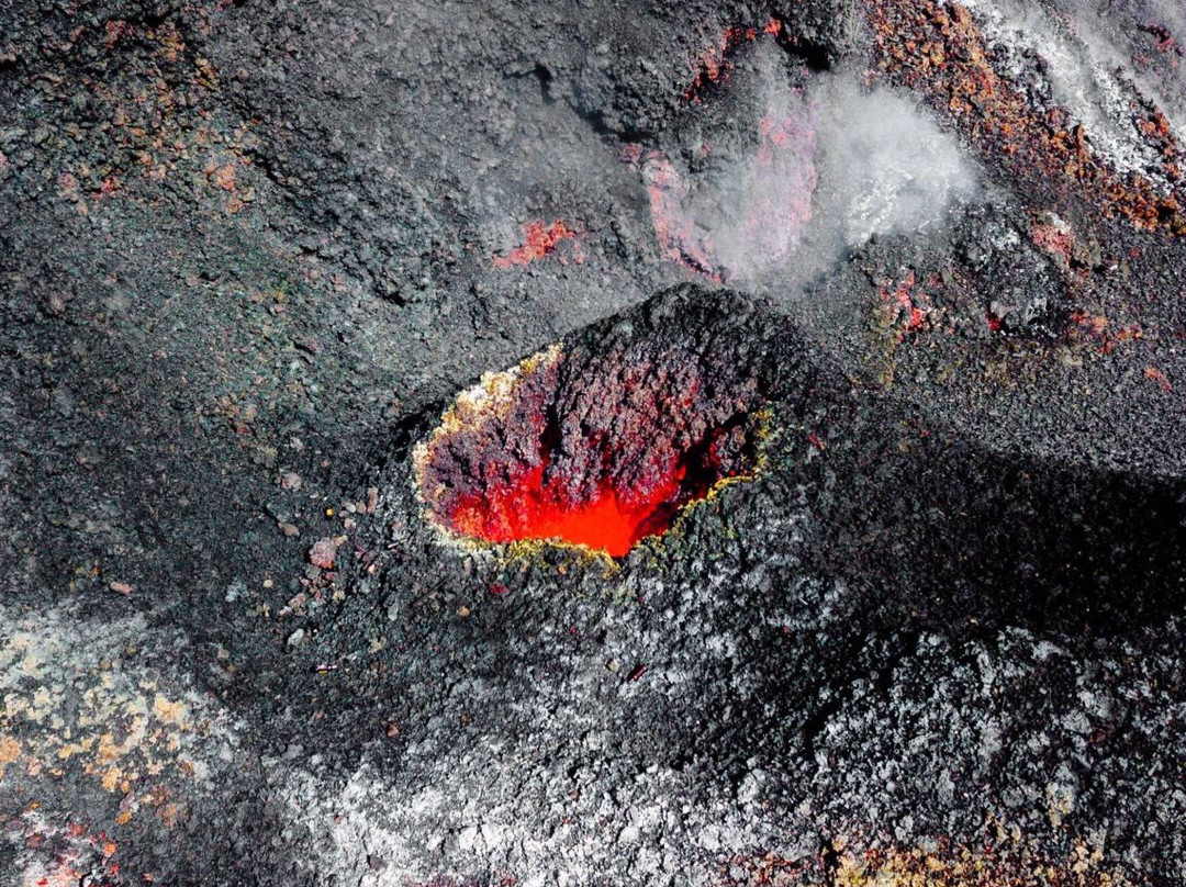 Volcano Tours景点图片