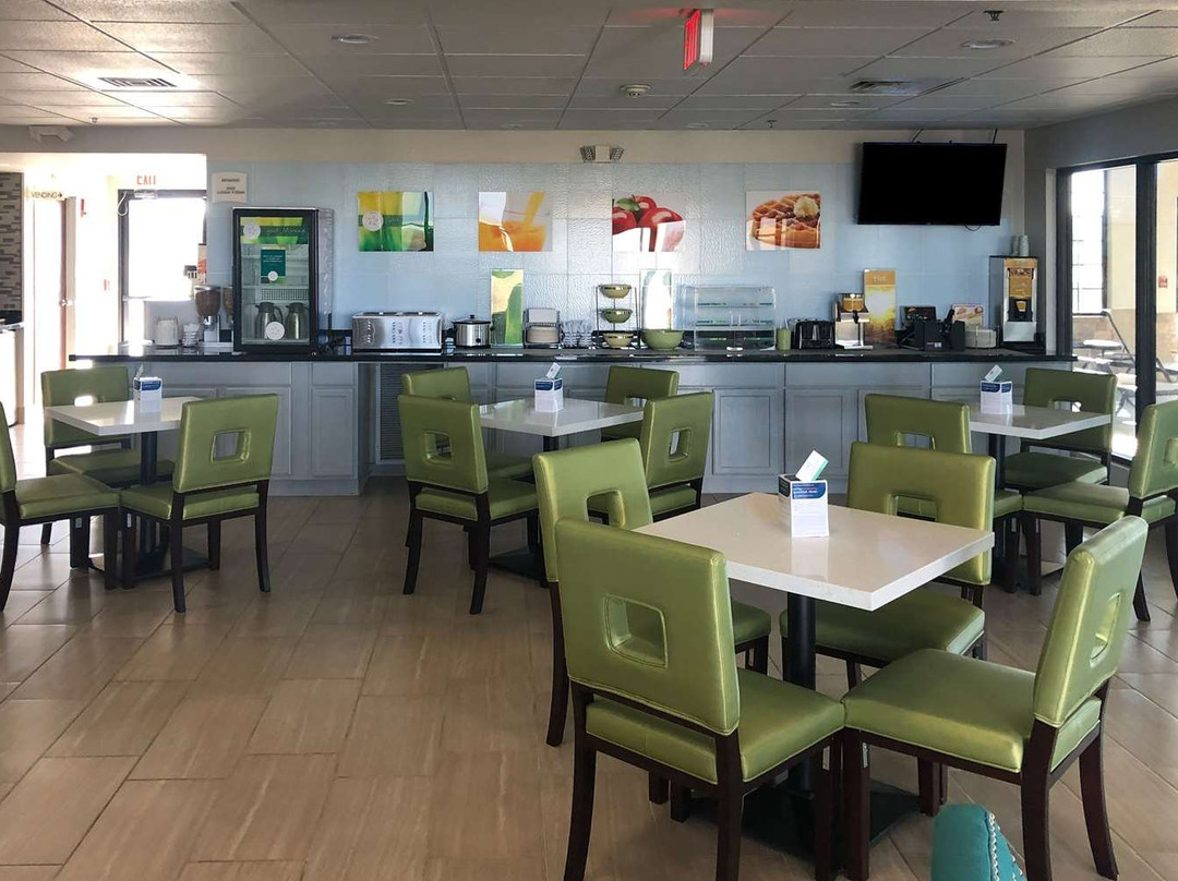 Quality Inn & Suites主图