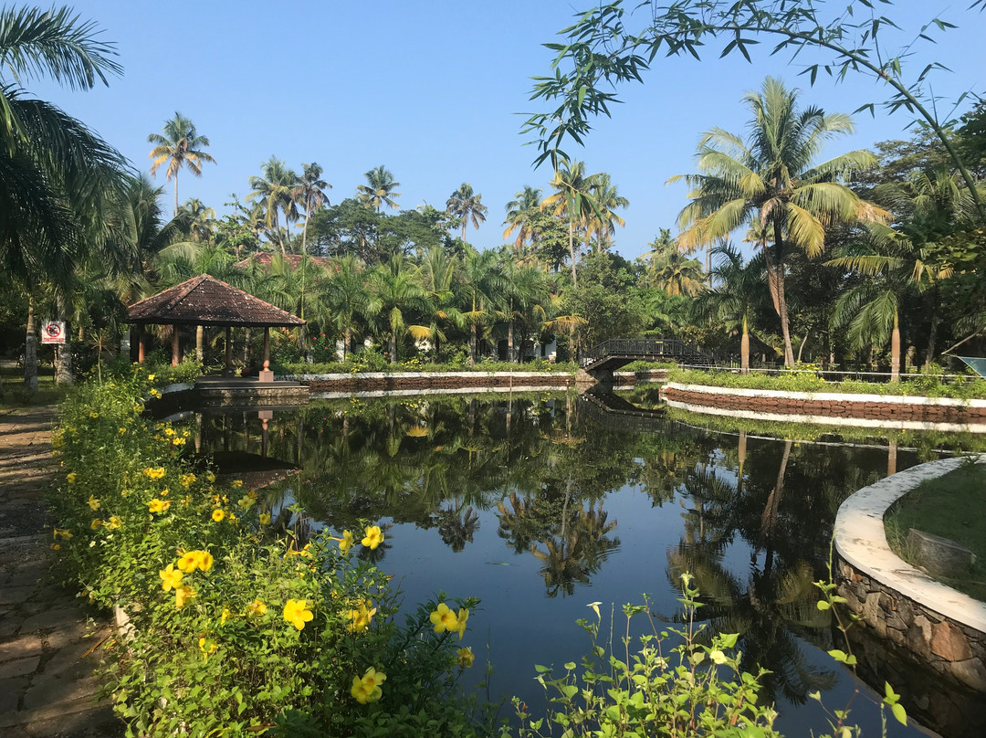 马欣德拉柴瑞海海滩俱乐部主图