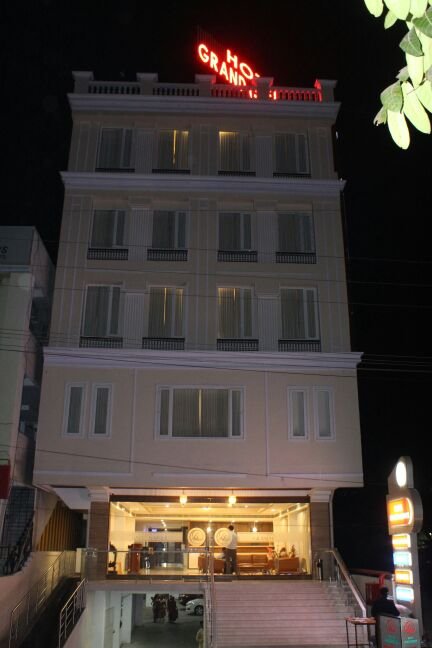 Hotel Grand Gayathri-餐饮