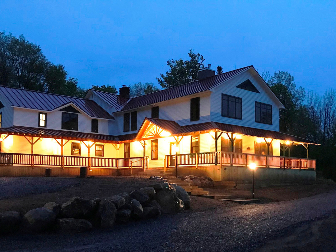 The Inn on Piseco Lake主图