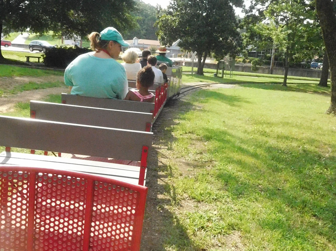 Creekmore Park-史密斯堡必去景点