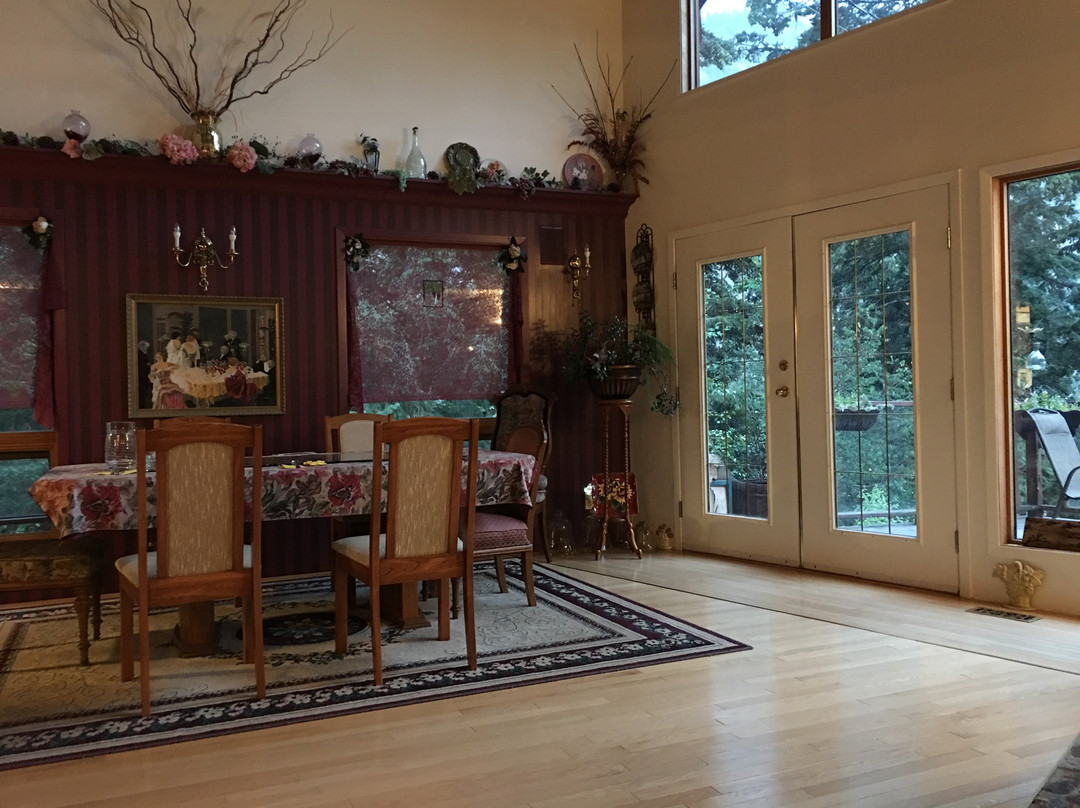 Heritage Pines Inn B&B主图