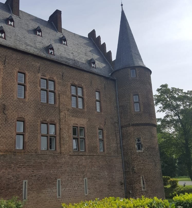 Golf Burg Konradsheim-Erftstadt必去景点