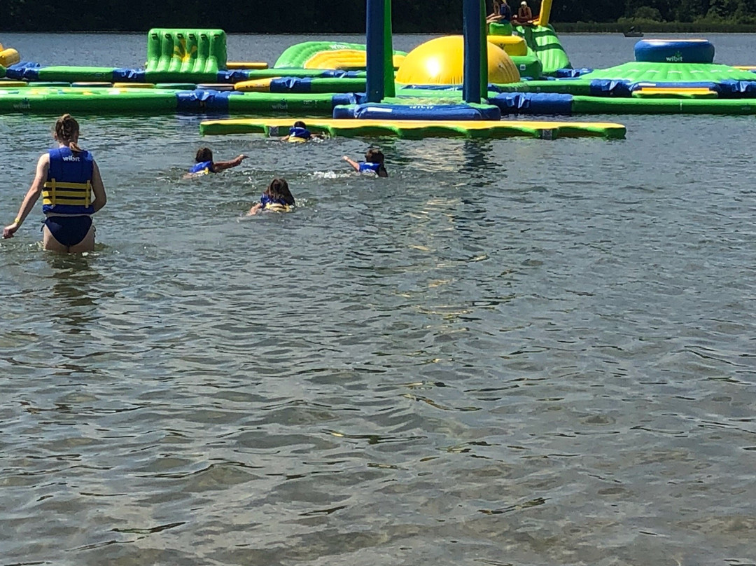 WhoaZone-Holly必去景点