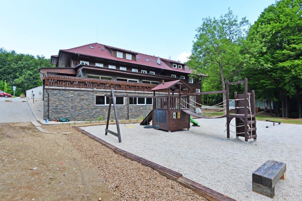 Chata pod Ostrym Vrchom-官方