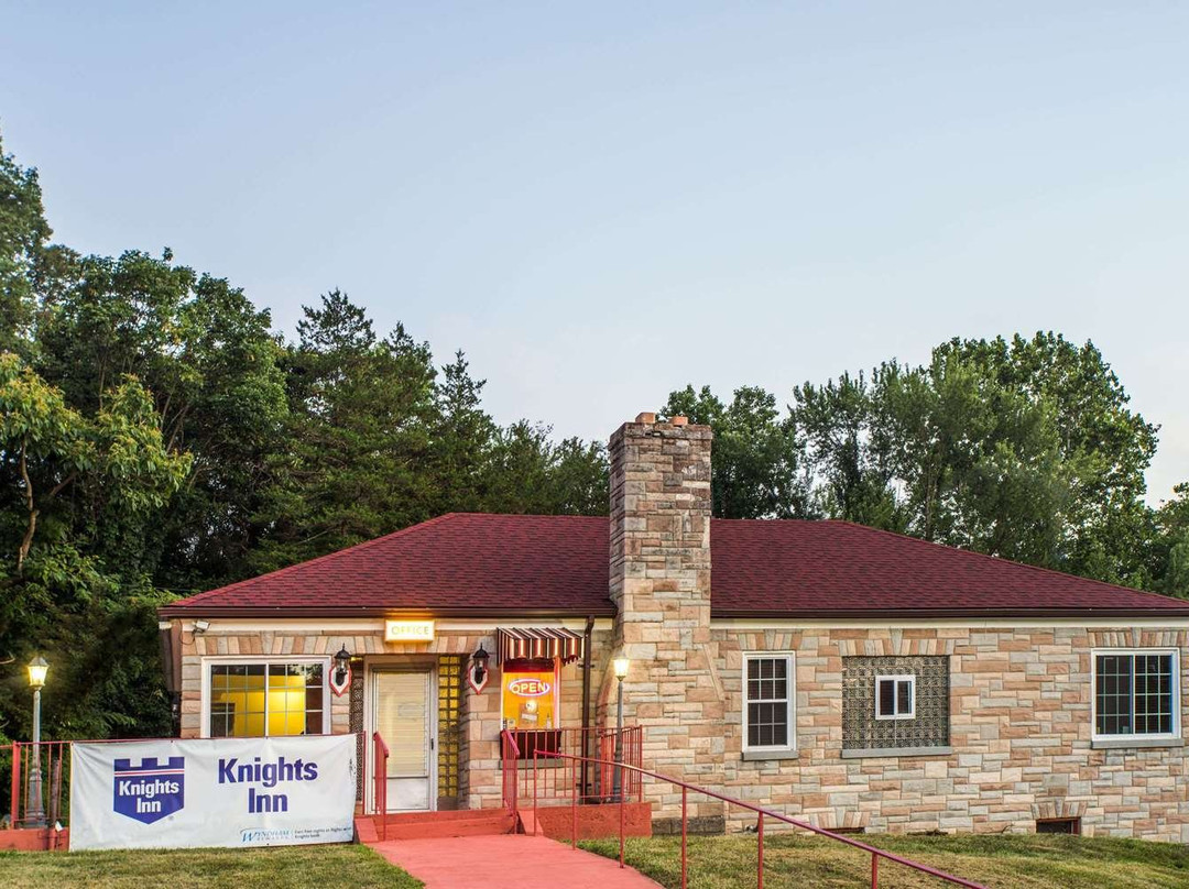 The Hillside Hotel主图