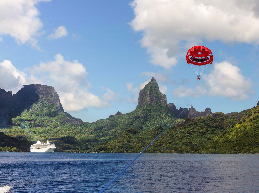 Moorea Parasailing-莫雷阿岛必去景点