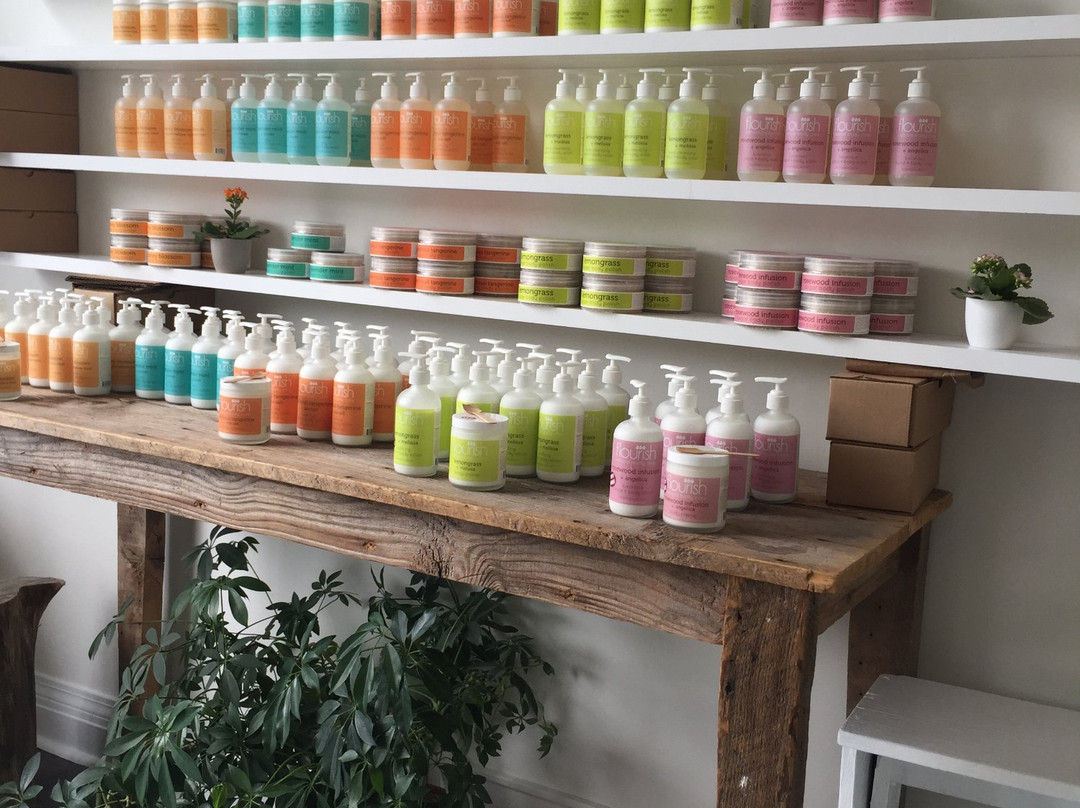 Flourish Hair+SkinCare-White River Junction必去景点