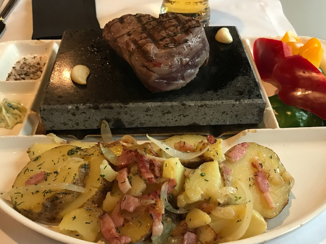 Silver Hotel & Gokart Center主图