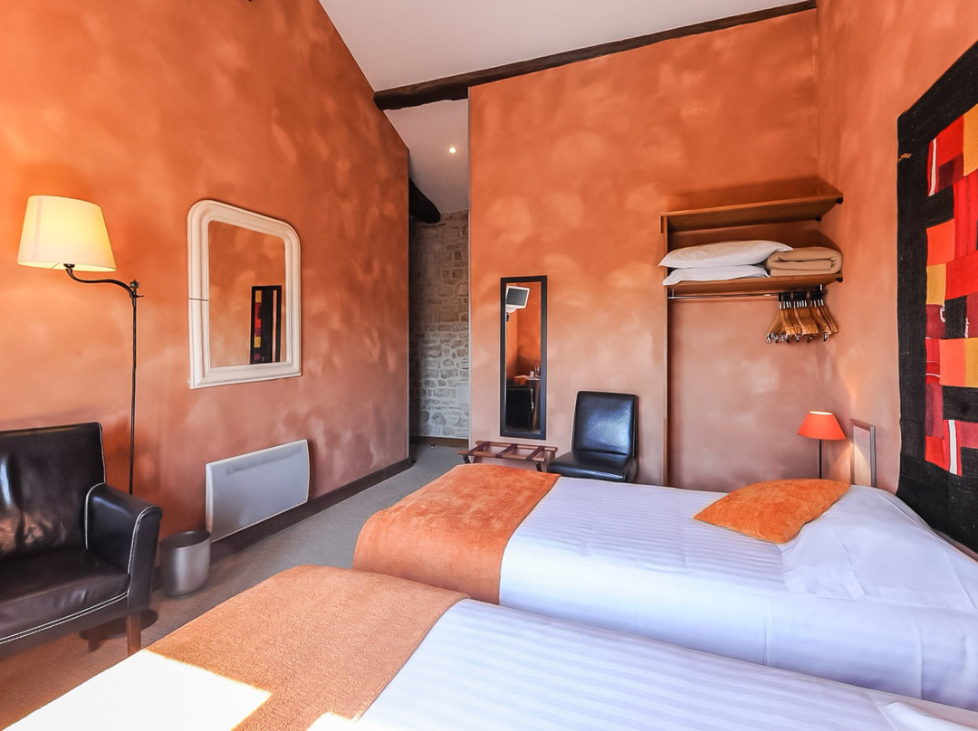 Logis Hôtel les Glycines主图