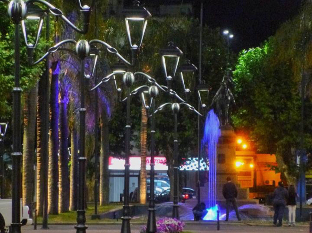 Plaza Libertad-Minas必去景点