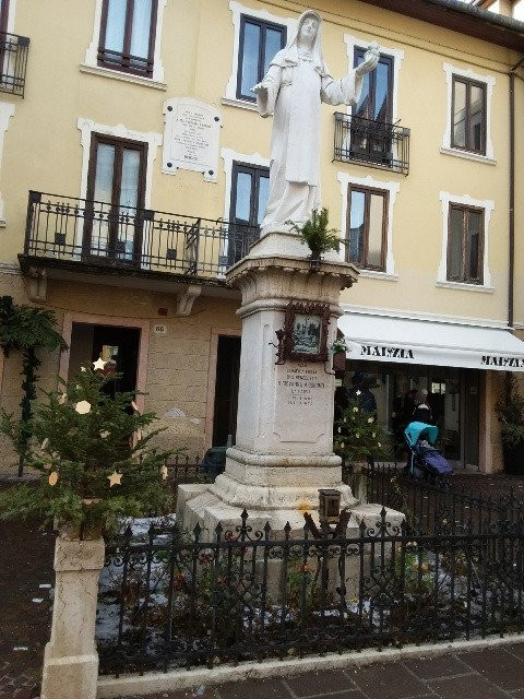 Statua della Beata Giovanna Maria Bonomo景点图片