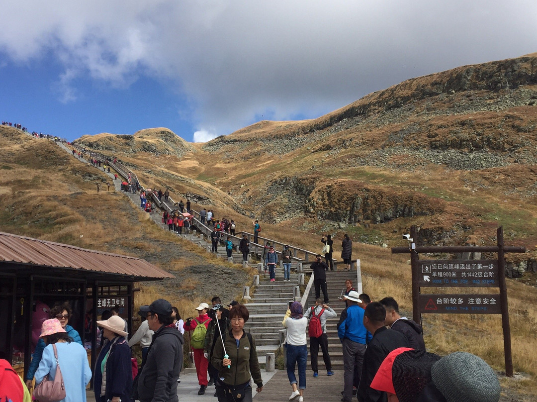长白山天女浴躬池-长白朝鲜族自治县必去景点