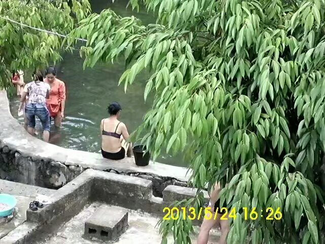 普洱温泉景点图片