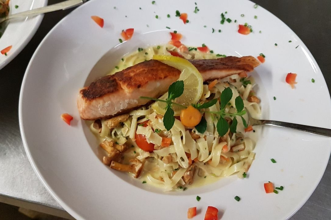 Gersbach餐馆和美食-Knoblauchzehe