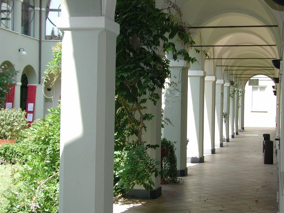 Biblioteca Civica-诺维利古雷必去景点