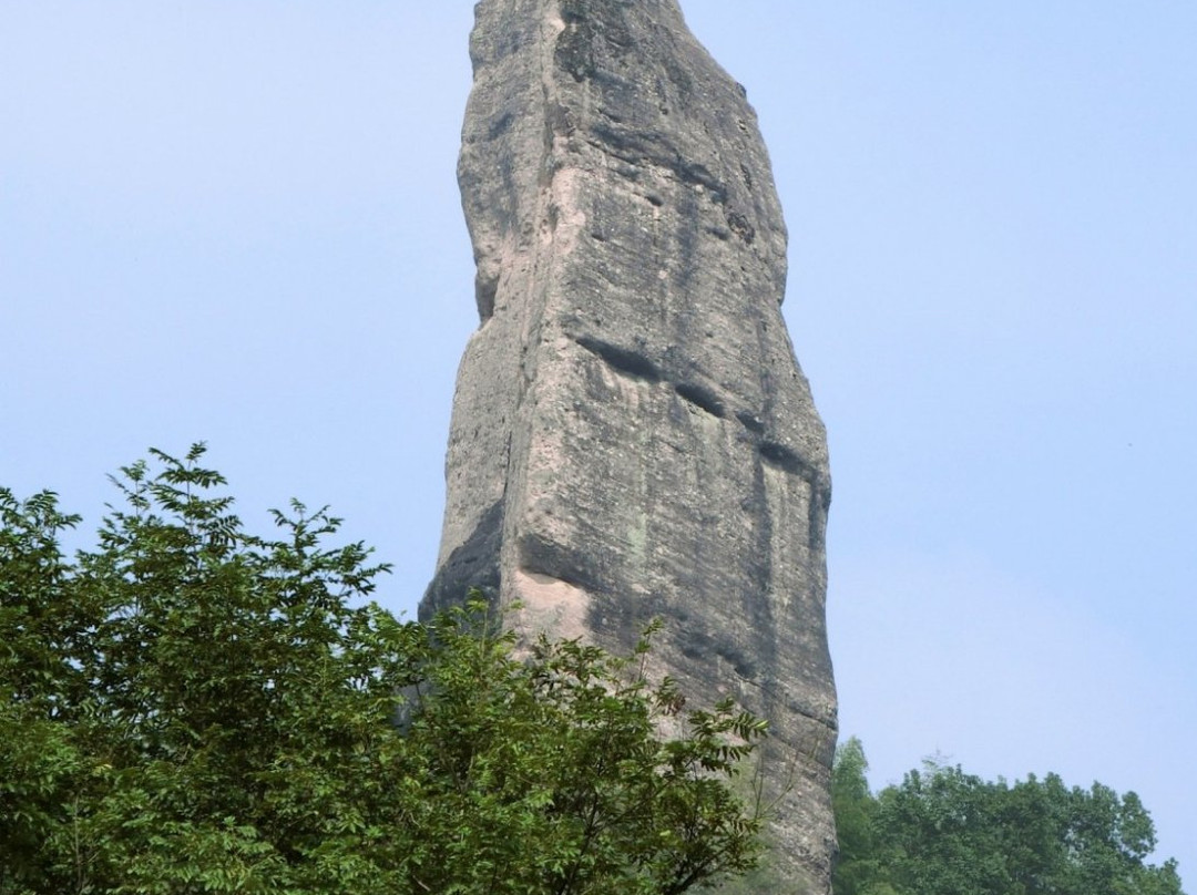 莨山将军石-新宁县必去景点