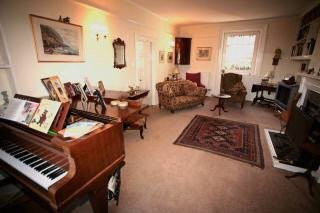 Holloway Farm House B&B主图