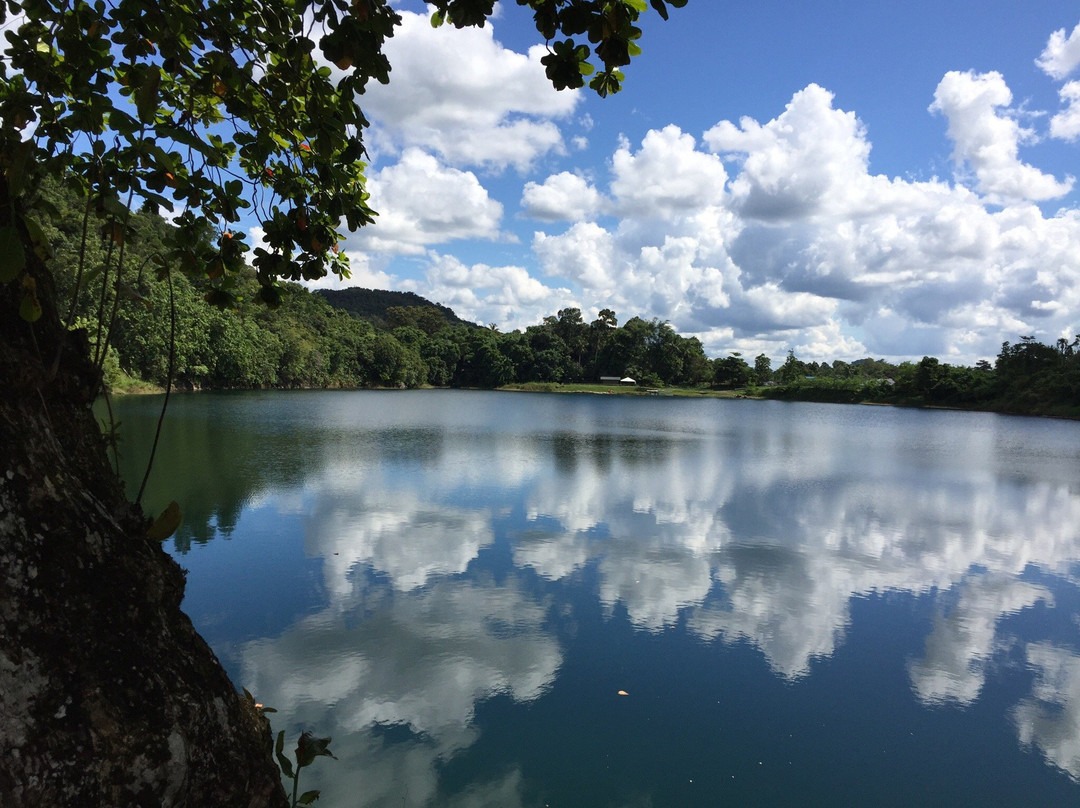 Tasik Biru-石隆门必去景点