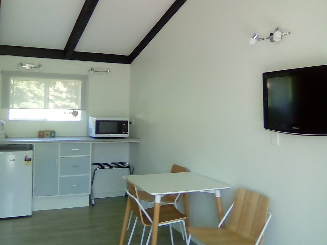 RiverBed Motel主图