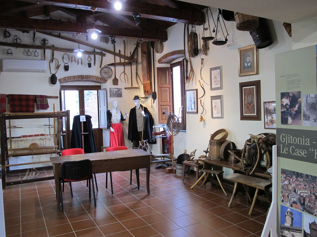 Museo Etonico Arbresh景点图片