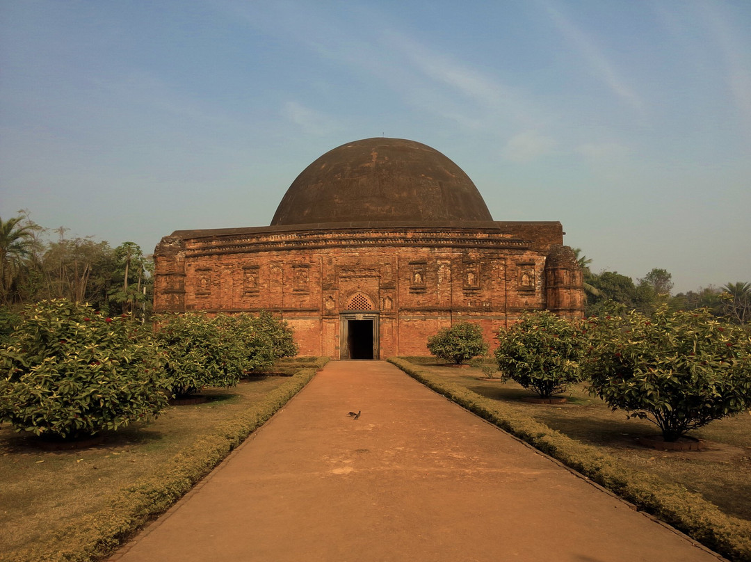 Eklakhi Mausoleum景点图片