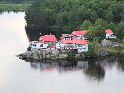 Crooked Lake Wilderness Lodge