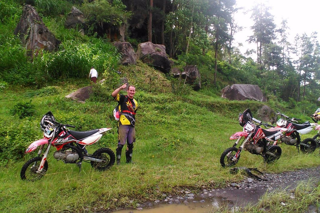 Bali Cross-卡朗阿森必去景点