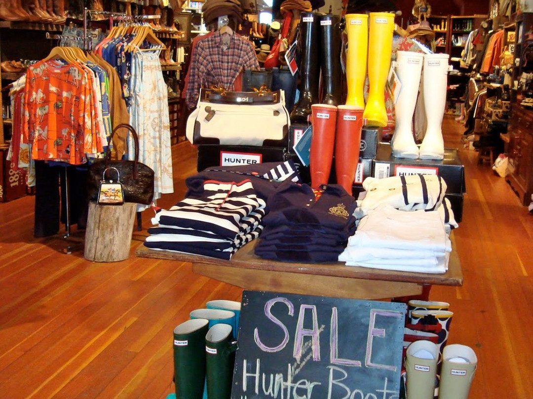 Saratoga Saddlery Boutiques景点图片