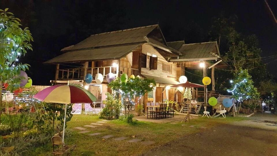ร้านอาหารบ่อสร้างกางจ้อง