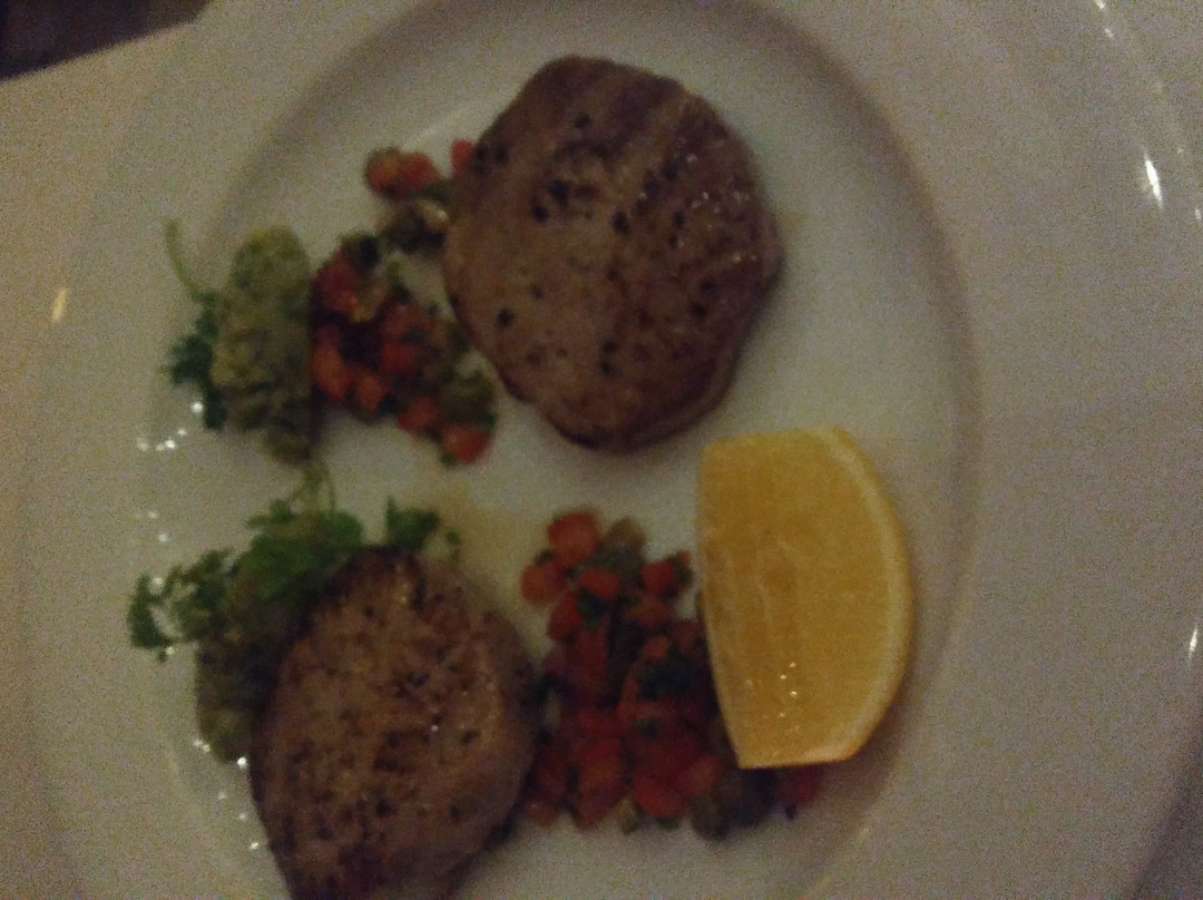 班多斯餐馆和美食-Isola