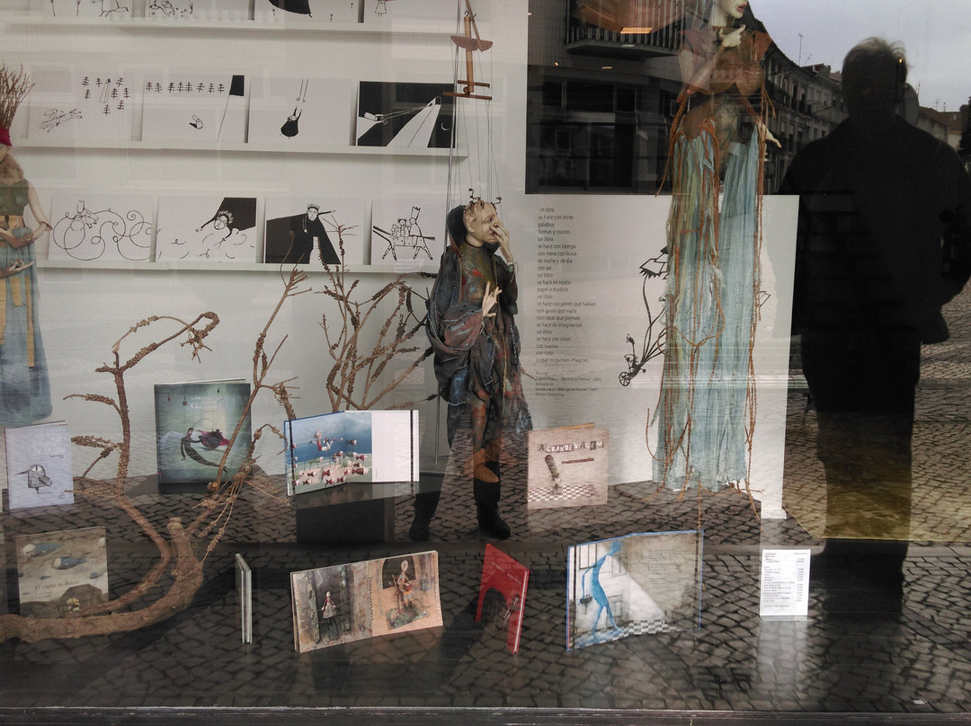 Livraria Gigões & Anantes景点图片
