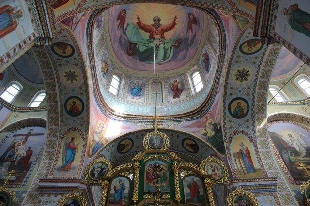 Holy Trinity Gustynskiy Prilukskiy Convent-Hustynya必去景点