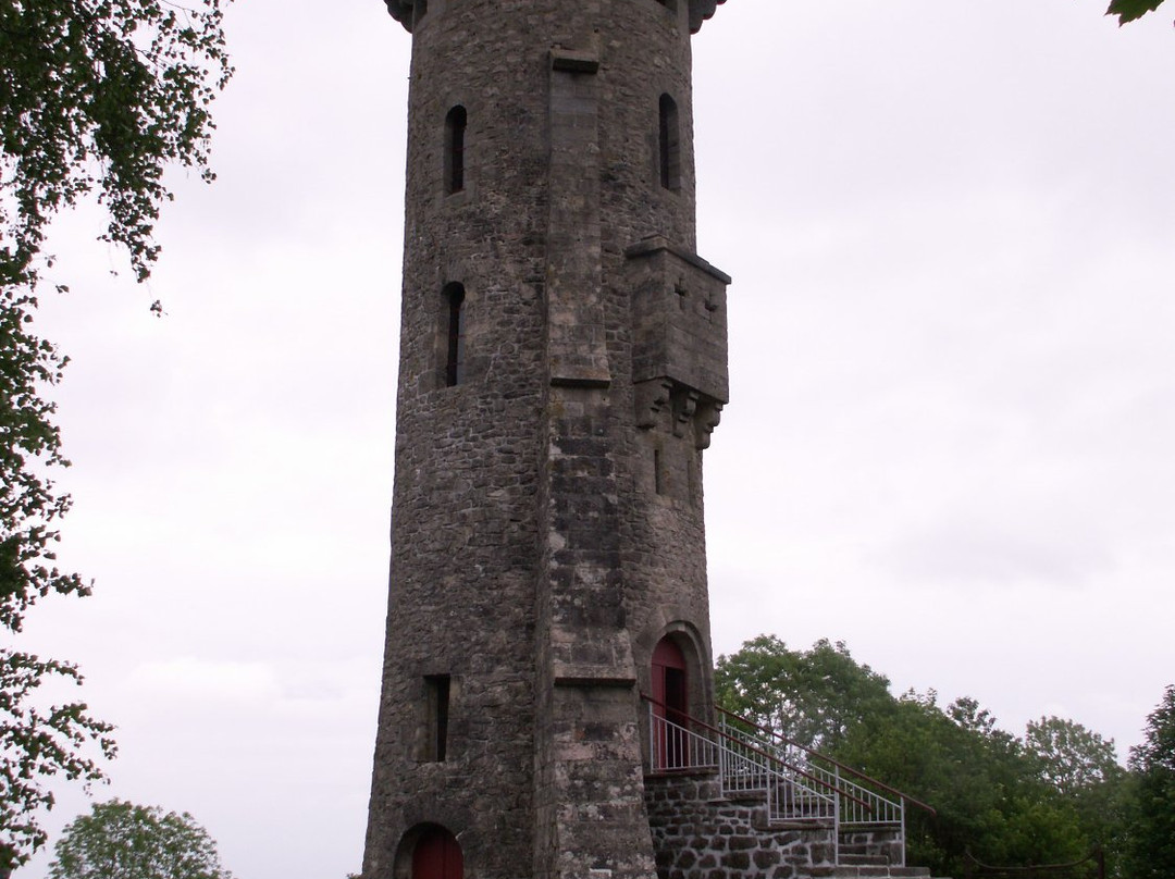 Tour d'observation-Toulx-Sainte-Croix必去景点