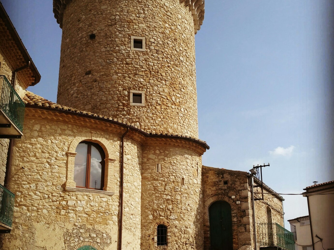 La Torre Angioina di Colletorto景点图片