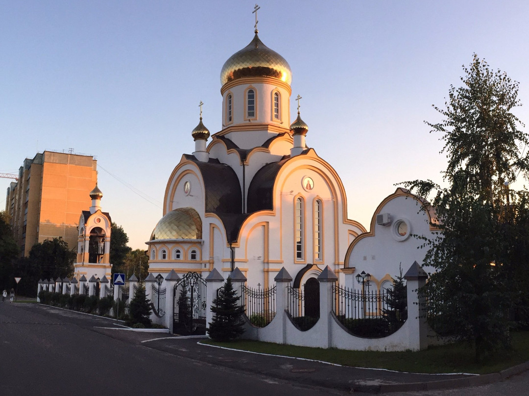 Church of the Holy Royal Martyrs景点图片