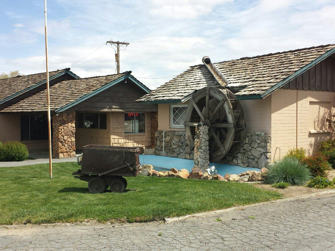 Mill House Inn Motel
