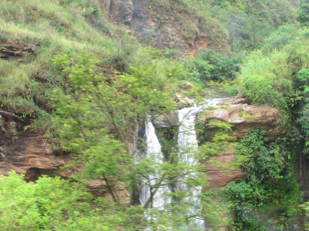 Cachoeira Bigode do Chinês-欧鲁普雷图必去景点