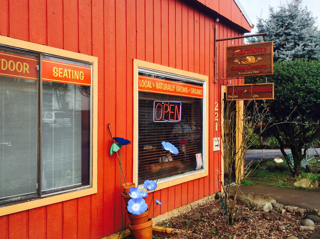 Estacada餐馆和美食-Harmony Baking Company- Now Estacada AntFarm Cafe and Bakery