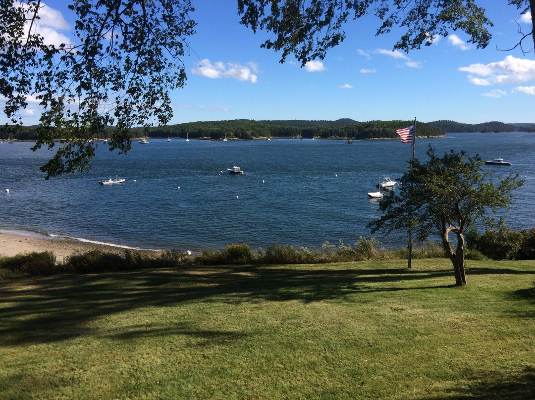Castine Kayak Adventures景点图片